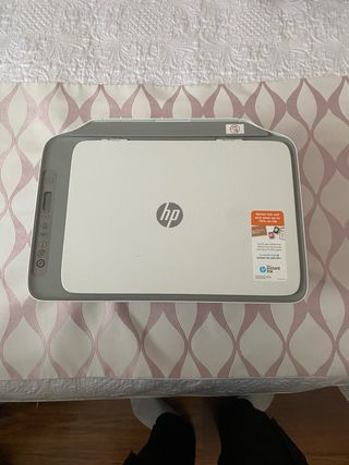 Impresora HP DeskJet 2720e