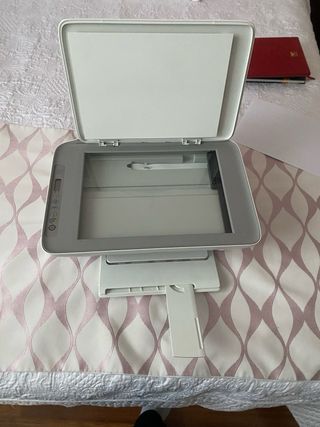 Impresora HP DeskJet 2720e