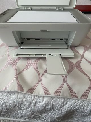 Impresora HP DeskJet 2720e