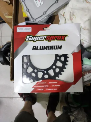 Corona de moto Supersprox 44 dientes