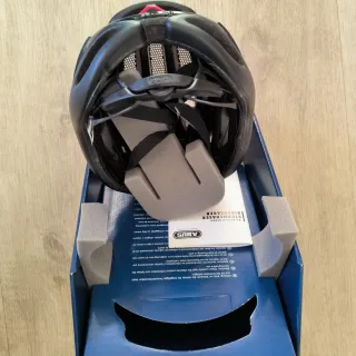 Casco ABUS Airbreaker Negro/Rojo Talla S