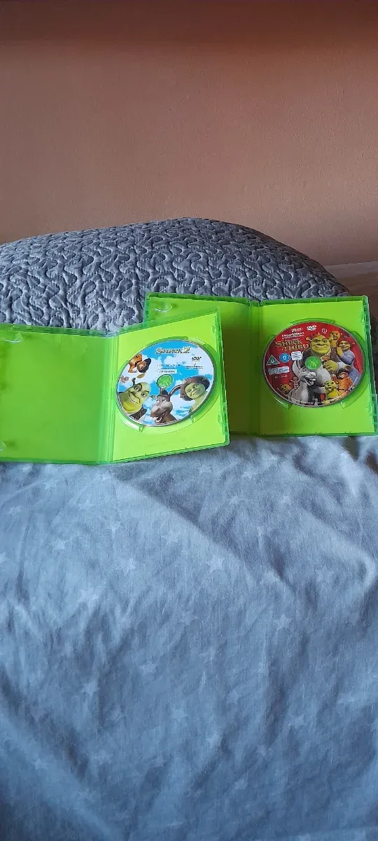 Lote 2 DVDs Shrek 2 y Shrek Tercero