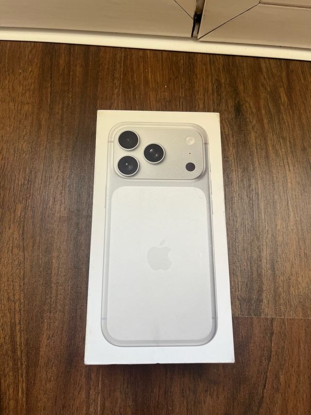 iPhone 17 Pro 256GB titanio blanco