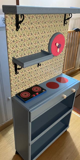 Cocinita de juguete artesanal azul