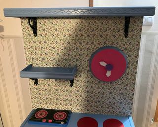 Cocinita de juguete artesanal azul