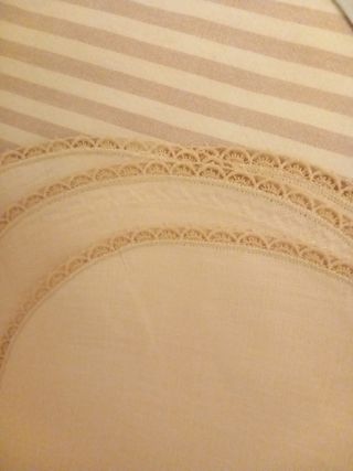 Centrotavola in lino beige e bianco