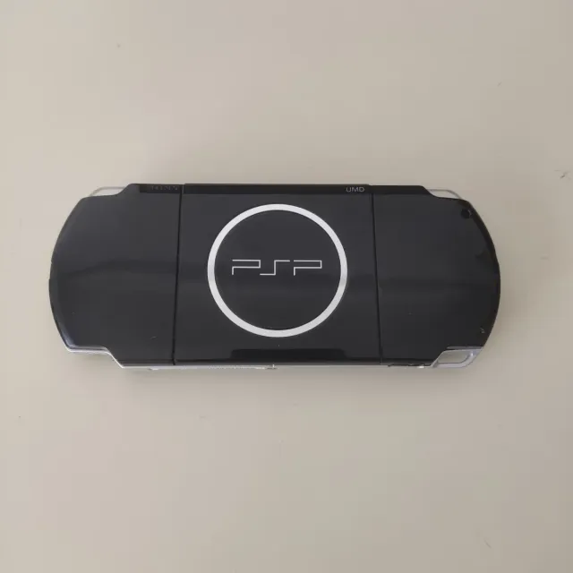 Sony PSP 3004 + Funda y Cargador