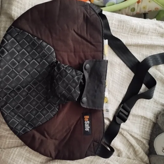 Cinturón seguridad coche embarazada