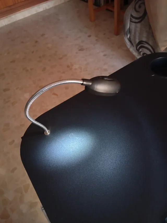 Mesa auxiliar para portátil