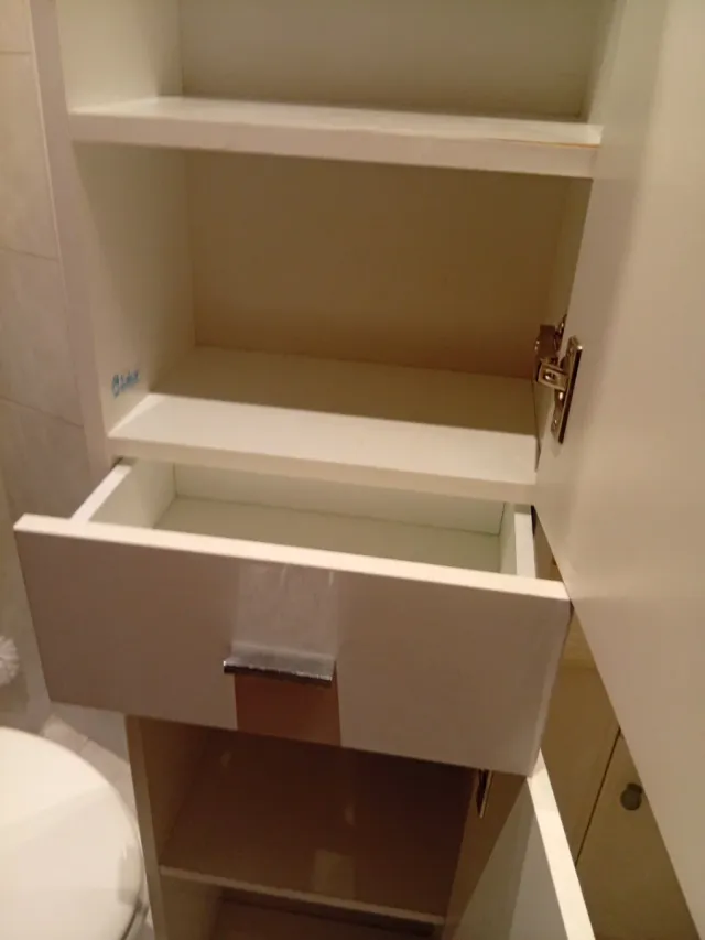 Mueble de baño blanco