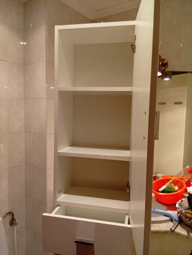 Mueble de baño blanco