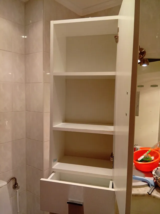 Mueble de baño blanco