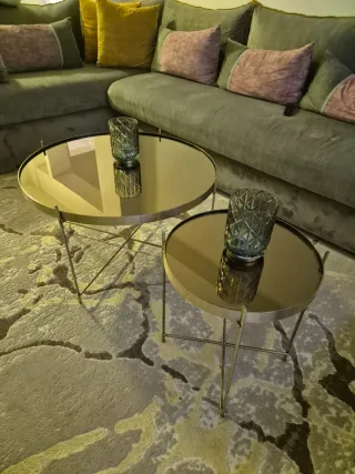 Tavoli da salotto rotondi argentati