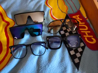 Lote de 5 gafas de sol y vista