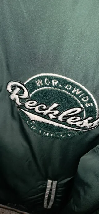 Chaqueta Deportiva Reckless Verde y Blanca