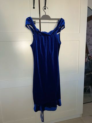 Vestido fiesta azul brillante