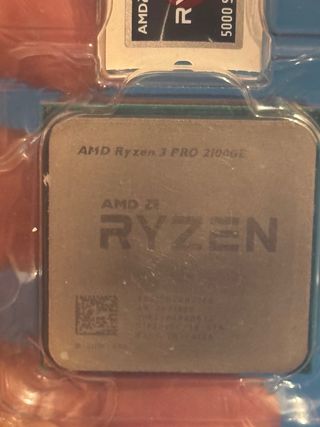 AMD Ryzen 3 PRO 2100GE Gráficos Integrados