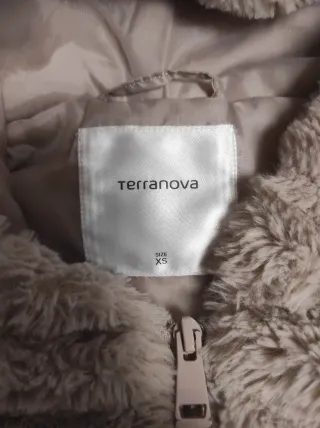 Pellicciotto donna beige con cappuccio