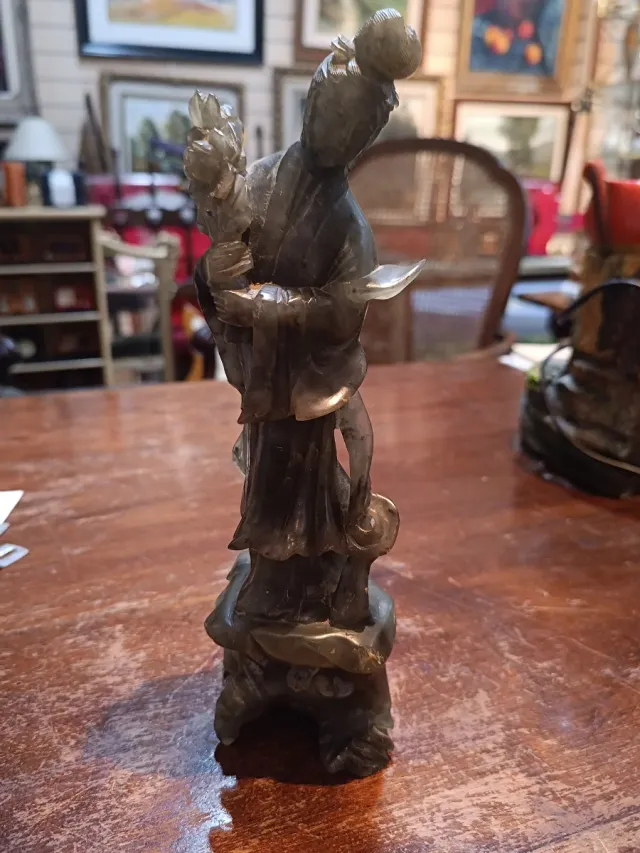 Figura antigua de jade