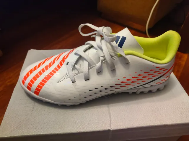 Botas de fútbol Adidas Predator talla 38