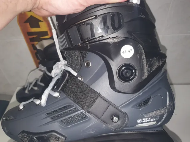 Patines en línea Oxelo T.41-42 + bolsa transporte