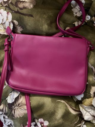 Borsa a tracolla Carpisa fucsia