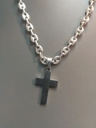 Cadena de acero inoxidable con cruz