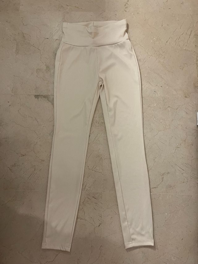 Leggings beige chica