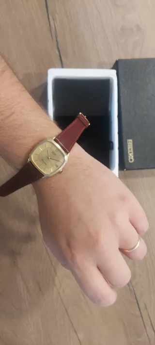 Reloj Seiko chapado oro