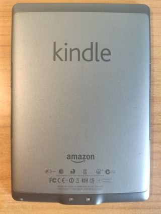 Amazon e-Book Kindle 4ª gen. buen estado + Regalo