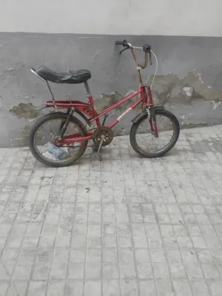 Bicicleta BMX Roja