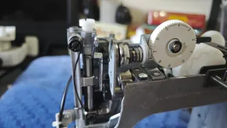 Recambios, reparaciones, máquinas de coser.