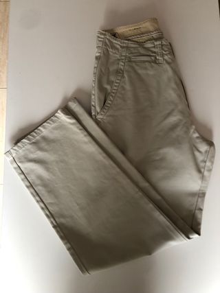 Pantalón gris claro talla 40