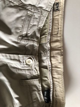 Pantalón gris claro talla 40