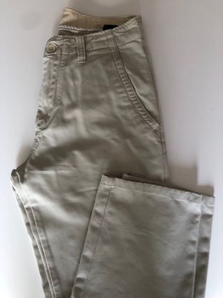 Pantalón gris claro talla 40