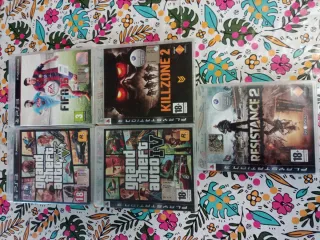 Lotto 5 Giochi PS3: FIFA 15, GTA V, Killzone 2, Re