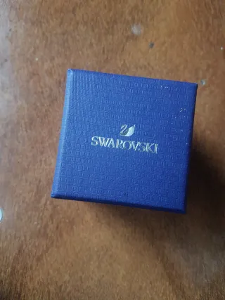 Anillo Swarovski Azul y Dorado Nuevo