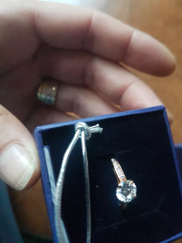 Anillo Swarovski Azul y Dorado Nuevo