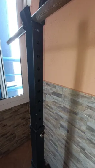 Banco de pesas y soportes regulables