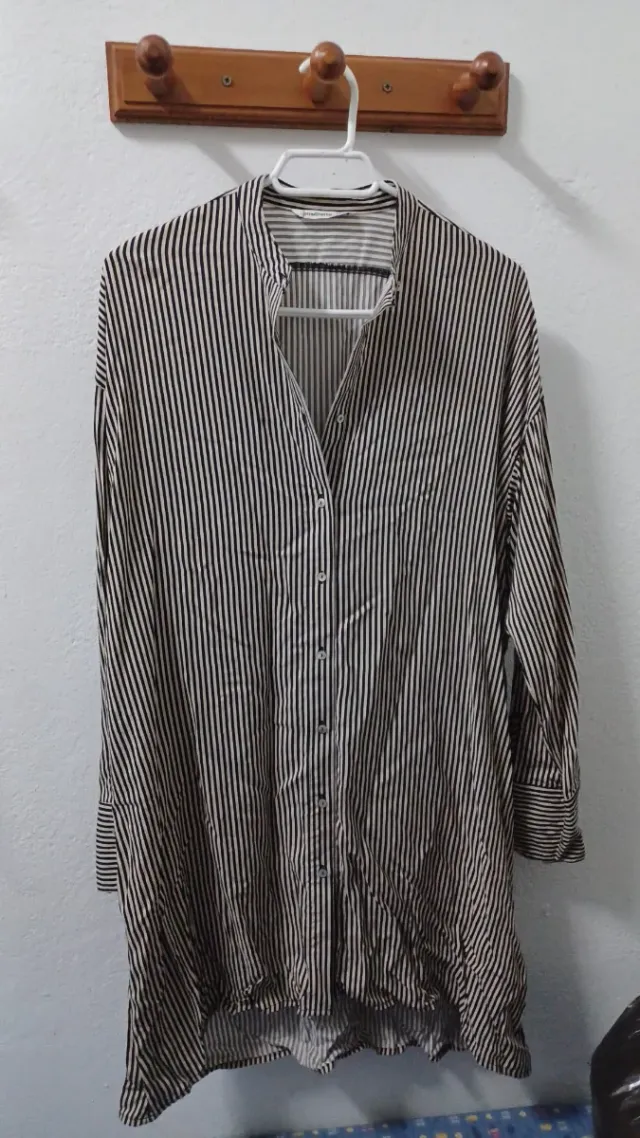 Camisa larga rayas blanco y negro