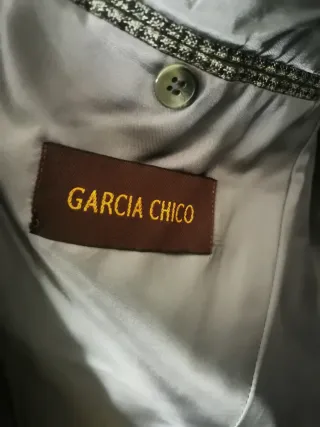 Anericana gris con estampado