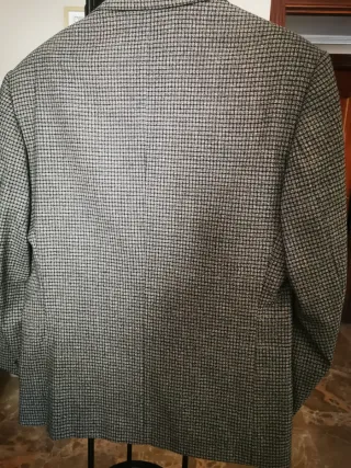 Anericana gris con estampado