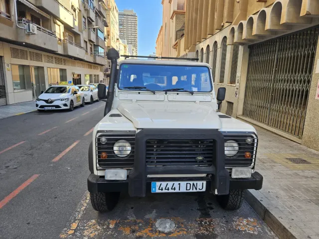 Land Rover Defender 2005