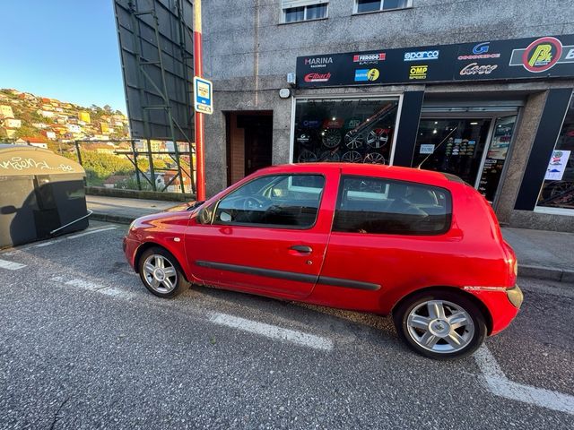 Renault Clio 2003