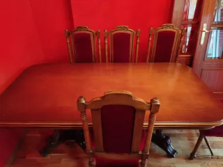 Mesa de comedor y 6 sillas madera/terciopelo