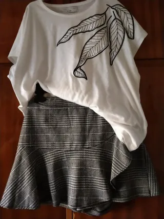 Conjunto Falda/Shorts y Camiseta+regalo