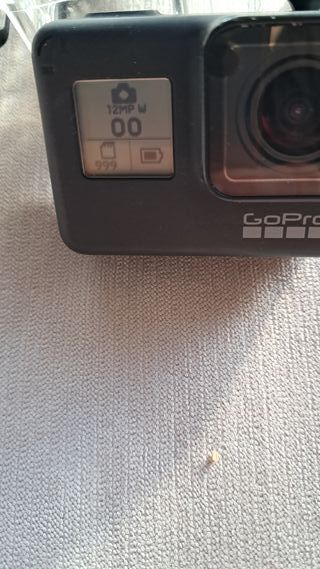 GoPro Hero 7 Black + Custodia + SD 128GB