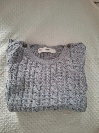 Jersey Zara gris ochos