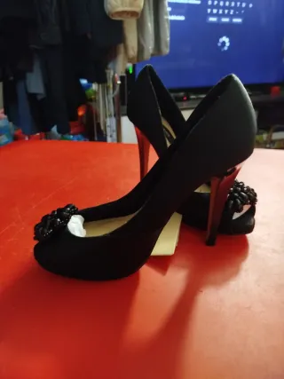 Zapatos Sfera Talla 36 Negros Joyas