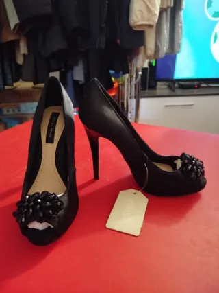 Zapatos Sfera Talla 36 Negros Joyas